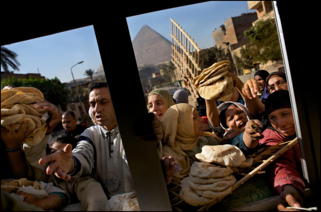 Riots at distribution center Nazlet el Samann in Giza, Egypt